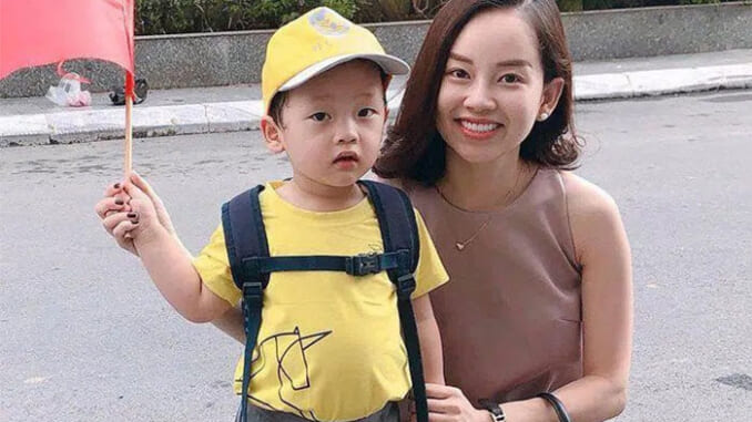 Đẳng cấp một mình nuôi con phải như Ly Kute: Du lịch mỗi năm vài lần, thay xế hộp tiền tỷ như thay áo Đẳng cấp một mình nuôi con phải như Ly Kute: Du lịch mỗi năm vài lần, thay xế hộp tiền tỷ như thay áo