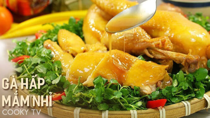 Gà Hấp Nước Mắm Nhĩ Đặc Sản Bình Định. Ảnh minh họa Gà Hấp Nước Mắm Nhĩ Đặc Sản Bình Định. Ảnh minh họa