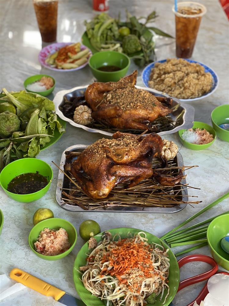 Gà được chế biến với bí quyết riêng