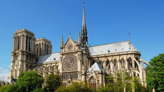 Nét kiến trúc đầy bí ẩn của Nhà thờ Đức Bà ở Paris Nét kiến trúc đầy bí ẩn của Nhà thờ Đức Bà ở Paris