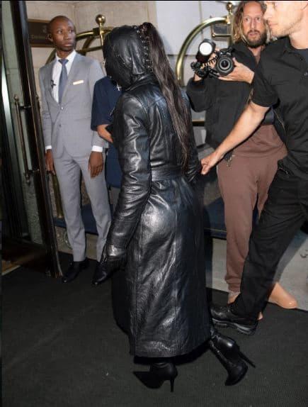 Kim Kardashian, sao âu mỹ, siêu vòng ba, thời trang của Kim Kardashian 
