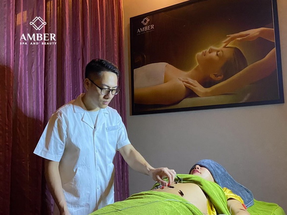 Amber spa & Beauty, Bác sĩ Vũ Anh Tùng, Bấm huyệt