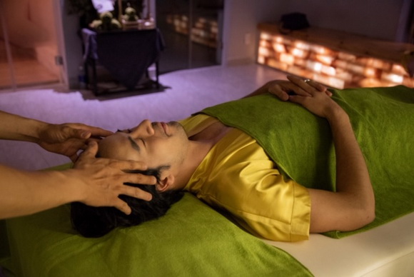 Amber spa & beauty, massage trị liệu, bấm huyệt