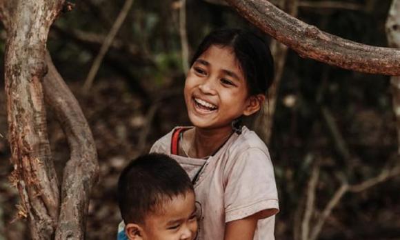 ‘Áo cũ’ cho bé do người khác tặng có thể nhận nhưng có hai thứ nên từ chối, dù mối quan hệ tốt đẹp đến đâu