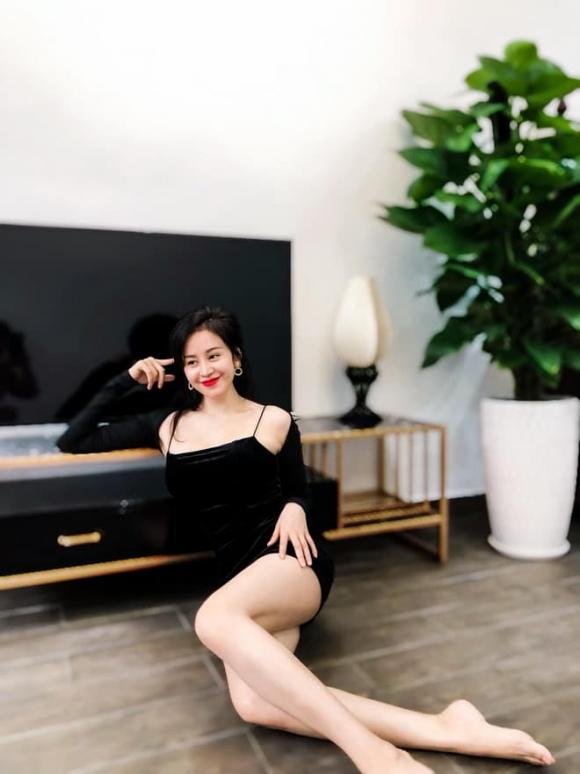 Bà Tưng, hot girl, Lê Thị Huyền Anh