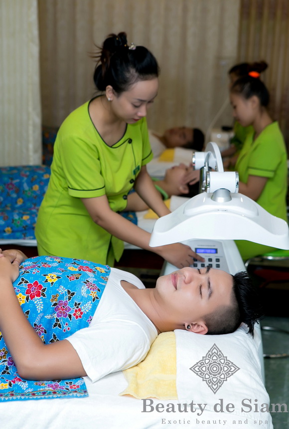 Tăng Nhật Tuệ, Trị mụn, Trị mụn tận gốc, Beauty de Siam