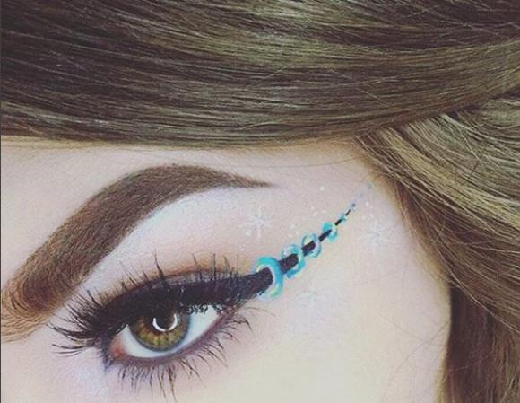 makeup,eyeliner ruy băng,kẻ eyeliner điệu đà,làm đẹp ngày cuối tuần