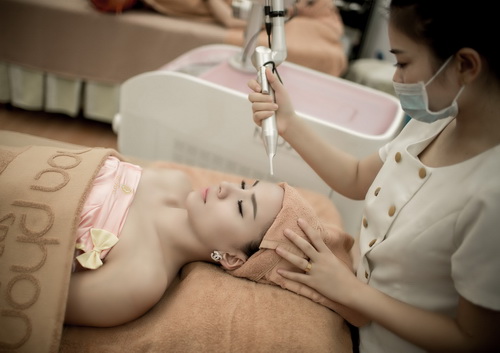 Hoa Phong Spa, Tập đoàn Hoa Phong, Chăm sóc sắc đẹp