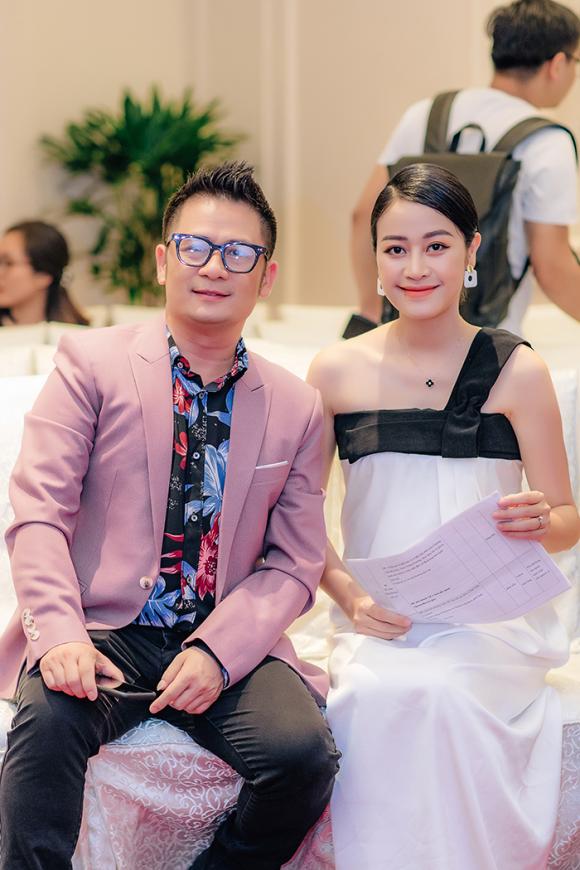 Mc phí linh,phí linh mang bầu,sao việt