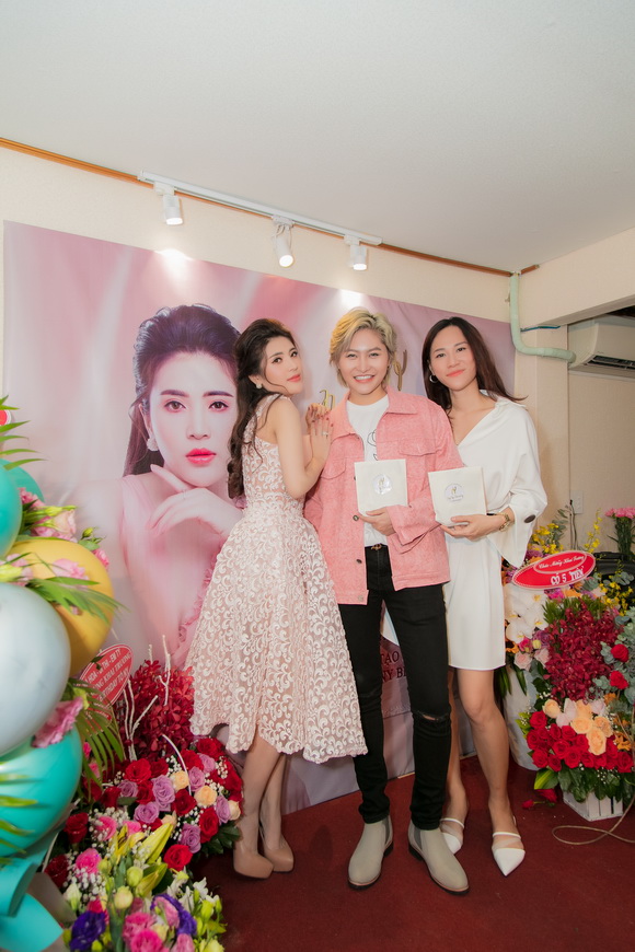 Ny Ny Beauty Spa, Tố Ny