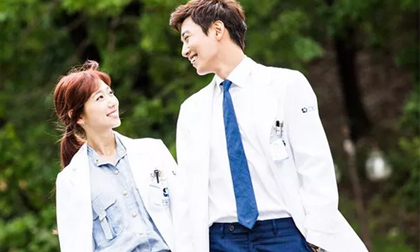 Son giống Park Shin Hye trong ‘Doctors’ khiến dân Hàn mê tít