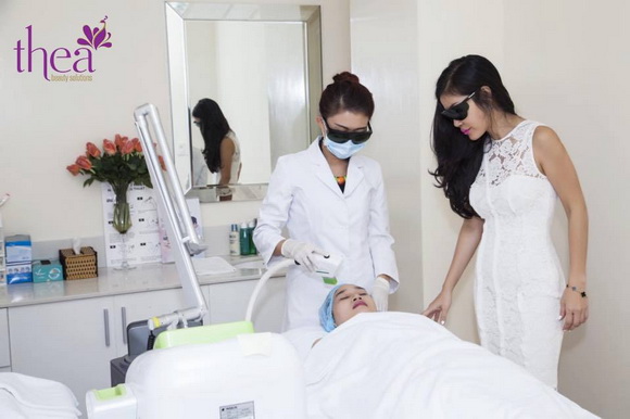 Valencia Trần, Thea Beauty Solutions, Thẩm mỹ viện Thea