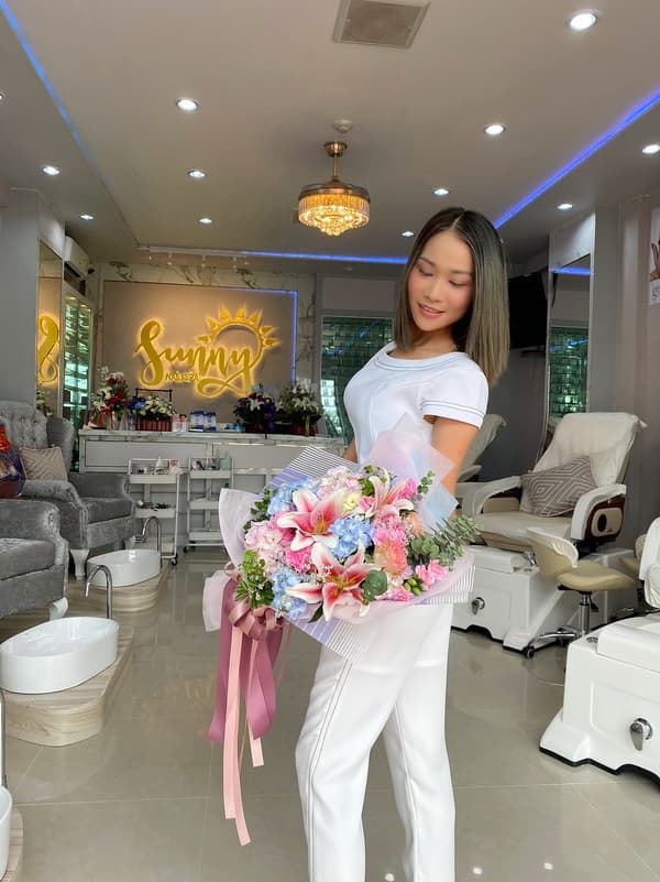 Xuân Nguyễn, Sunny Nail&Spa