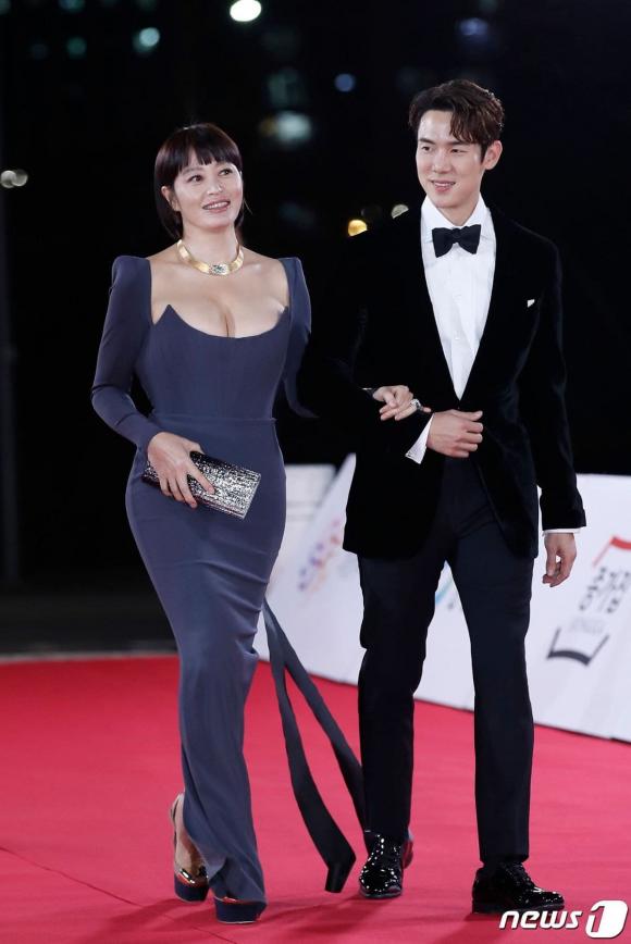 kim hye soo, song joong ki, jeon yeo bin